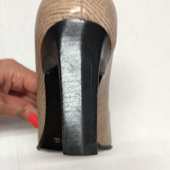 V.O.Z leather high heel pumps beige size 10 medium - Picture 8 of 8